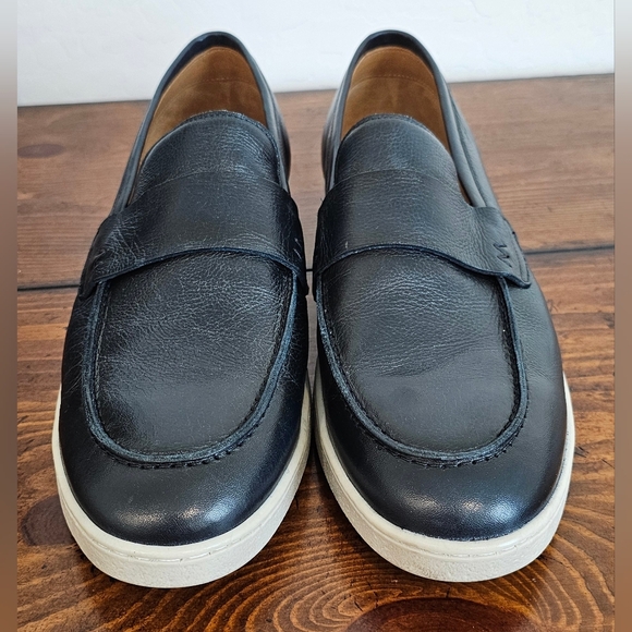 Men's Blue Leather Slip-On Loafers/Shoes W/White Sole Size 10, 11, 12, & 13 NWOB - Picture 2 of 8